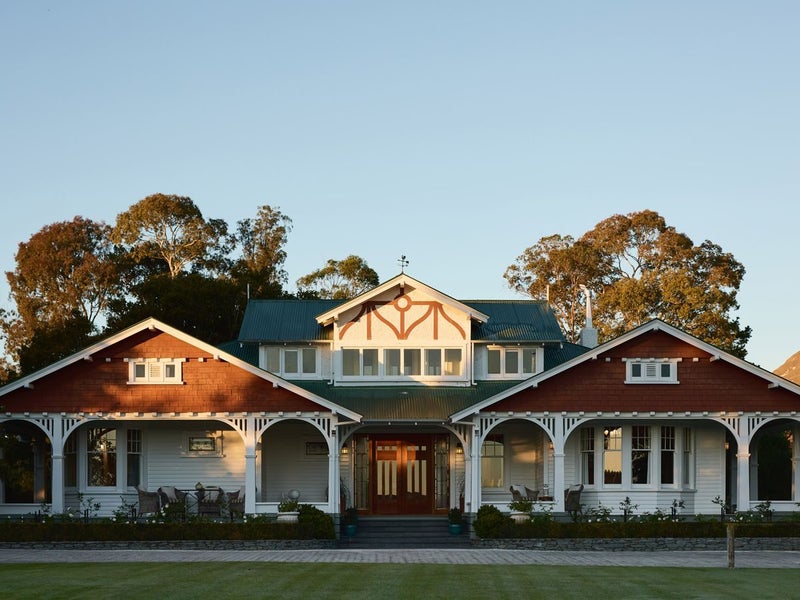Image 1 of 32