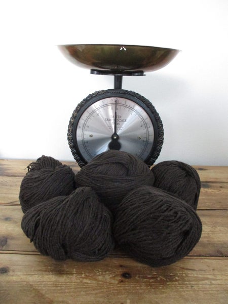 A # PURE WOOL 8 PLY " Dark Chocolate Brown " 750 Grams Bulk Lot Carousel 1