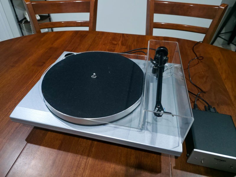 Thorens TD-800 Turntable + Ortofon 2M Red -- EXCELLENT!! Carousel 2