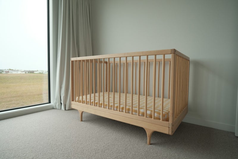 Kalon Caravan Cot - Ash / Natural Carousel 2