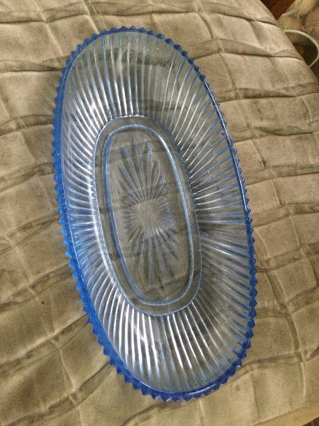 BLUE GLASS OVAL DISH Carousel 1