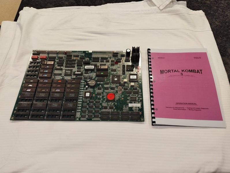 *Ultimate Mortal Kombat 3 PCB* Carousel 1