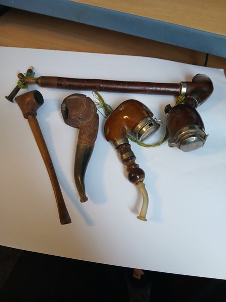 SMOKING PIPES X 4 STUNNING Carousel 1