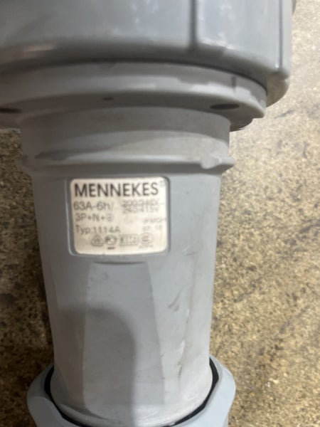 Kennekes 63a plug Carousel 2