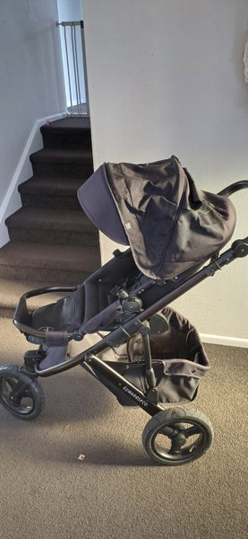 Edwards and Co Stroller Bundle with Carry Cot and more Carousel 1