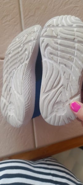 Under Amour shoes size 11k Carousel 5