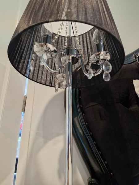 Ornate table/bedside lamps x 2 Carousel 2