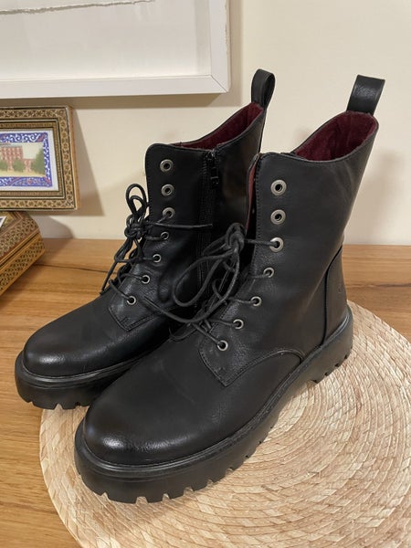 Heavenly Feet Boots - size 41 Carousel 1