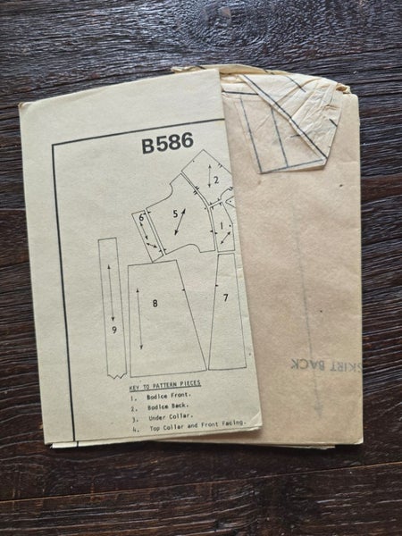 VINTAGE Coat Sewing pattern 1970's Carousel 3