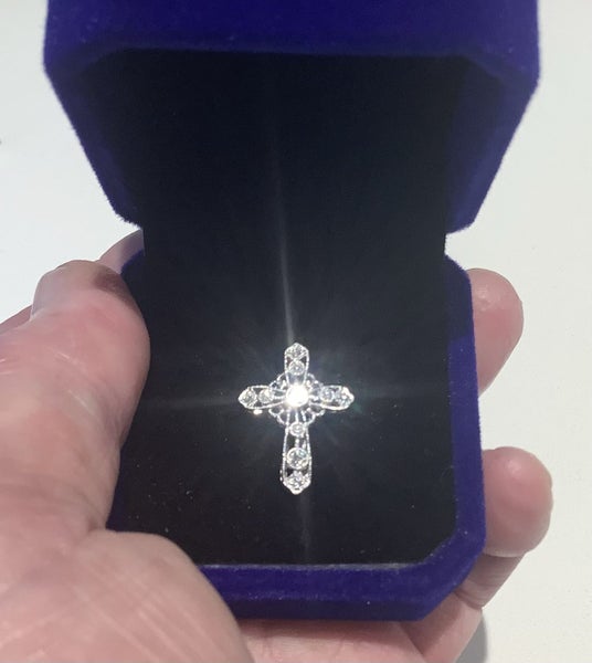 VINTAGE DIAMOND PLATINUM PENDENT CROSS , NECKLACE Carousel 1