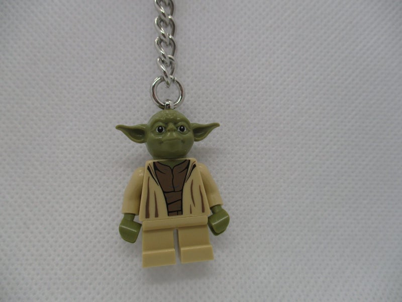 LEGO STAR WARS YODA BRAND NEW Carousel 2