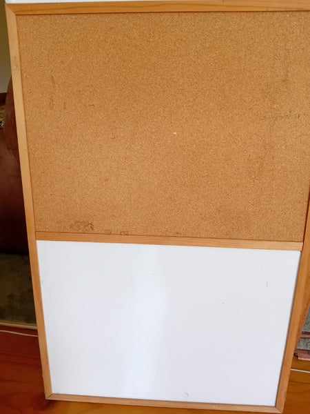 Whiteboard/Corkboard Carousel 1