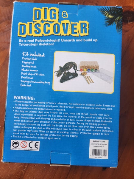Dino Dig Set Carousel 2