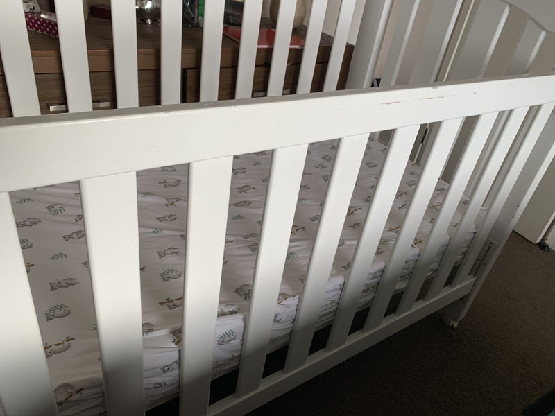 Baby cot with mattress Carousel 5