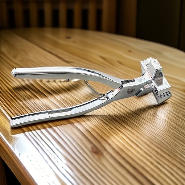 Canvas Stretcher Pliers Carousel 1