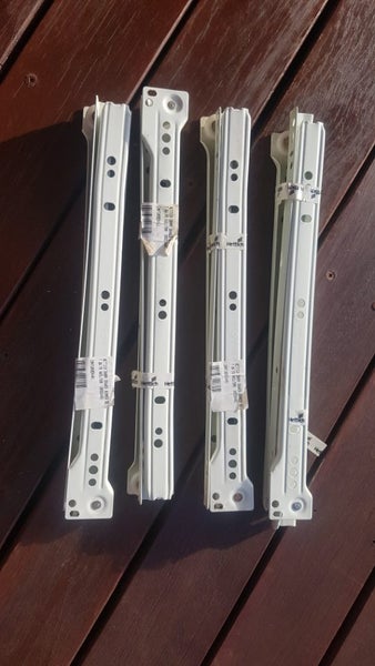 300mm drawer runner x 4 Carousel 1
