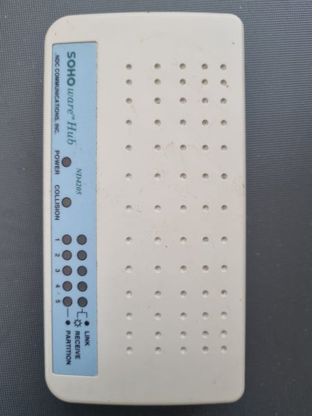 SOHOWARE 4-PORT Ethernet Hub MODEL: ND4205 Carousel 1