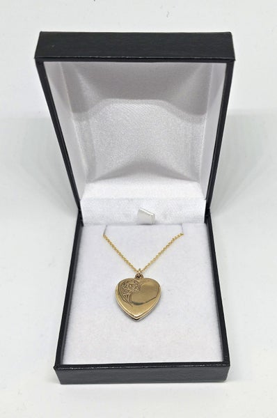 Vintage sweetheart locket 9ct gold front,silver back photo locket with chain Carousel 2