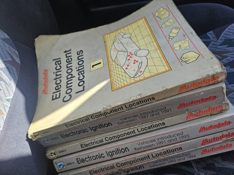 Auto Electric Books Carousel 1