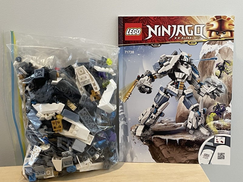 Lego 71738 Zane’s Titan Mech Battle - Ninjago Legacy Carousel 1