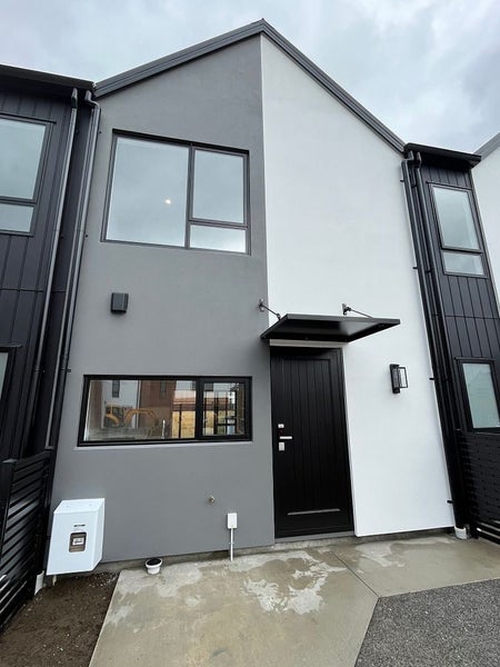 Image 1 of 20