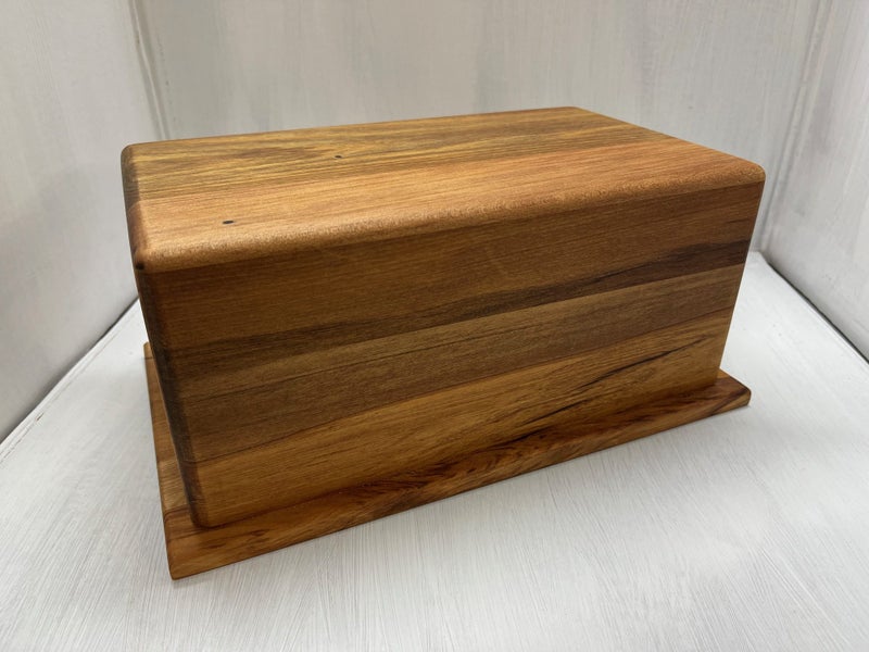 Funeral / Cremation Urn - RIMU Carousel 2