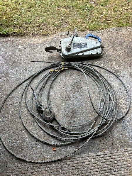 1.5 ton Pull lift turfer Carousel 1