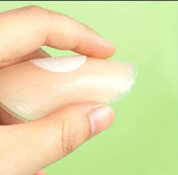 Reusable Silicone Nipple Covers – Set of 6! Carousel 2