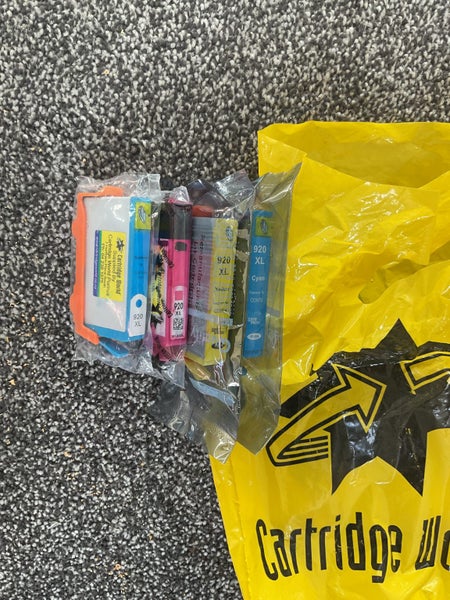 Ink cartridges Carousel 1