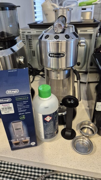 Delonghi Coffee Machine Carousel 4