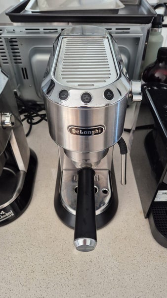 Delonghi Coffee Machine Carousel 1