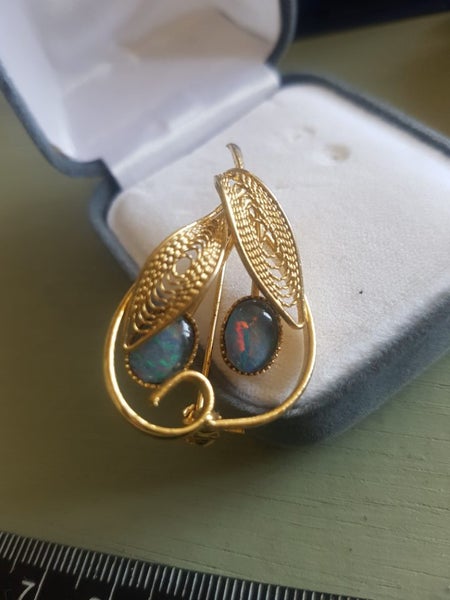 Opal style filligree brooch. Carousel 6