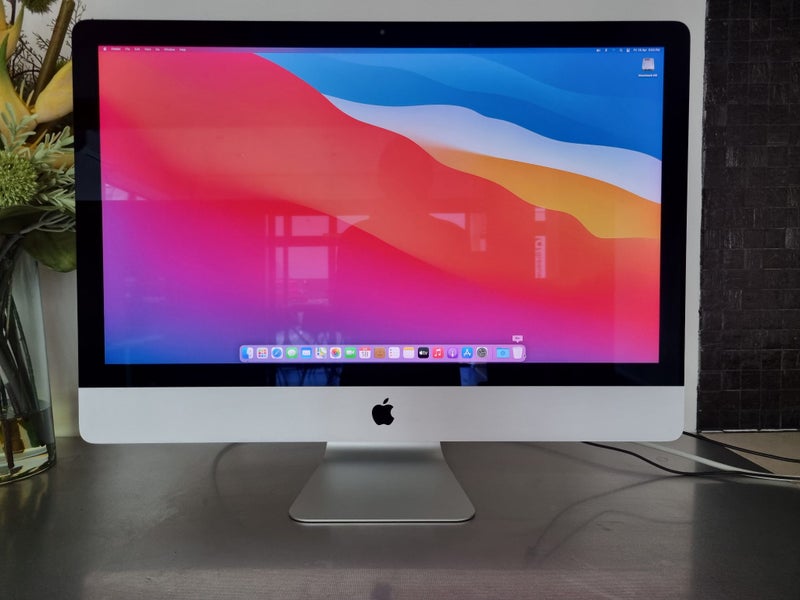 27-inch 5K iMac - Late 2015 **i7 CPU/32GB RAM/500GB SSD/2GB GPU** Carousel 1