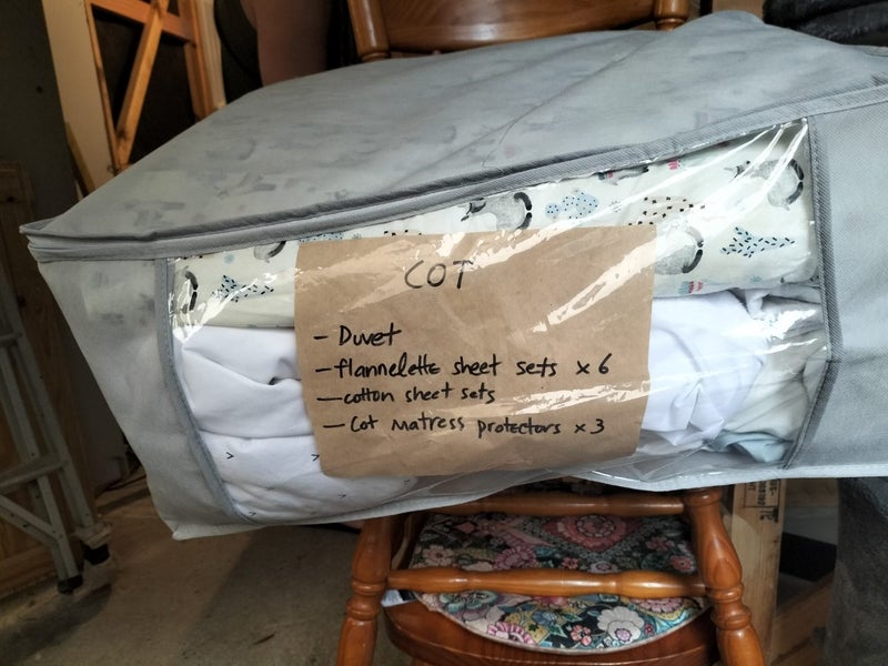 Cot, mattress & bedding62863216570882112