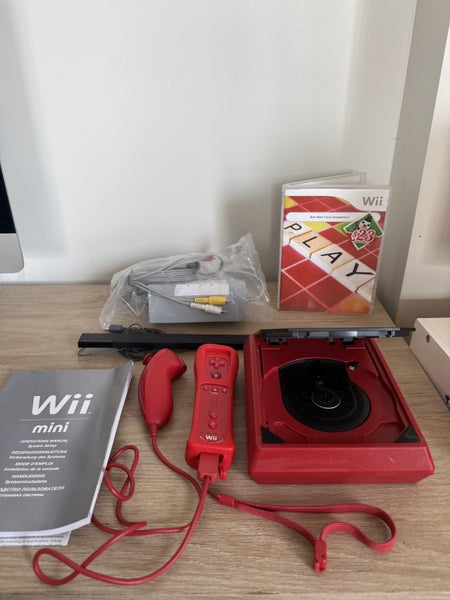 RARE Wii Mini complete + Game Carousel 2