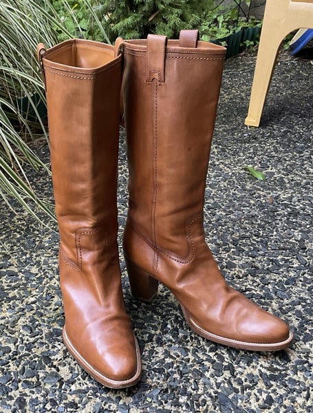 Colisée De Sacha Paris, Italian-made Boot, size 39 (8) Carousel 2