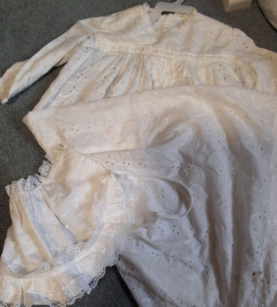 VINTAGE BABY GOWN LONG LENGTH CHRISTENTING STYLE FORMAL SATIN LACE TRIM Carousel 4