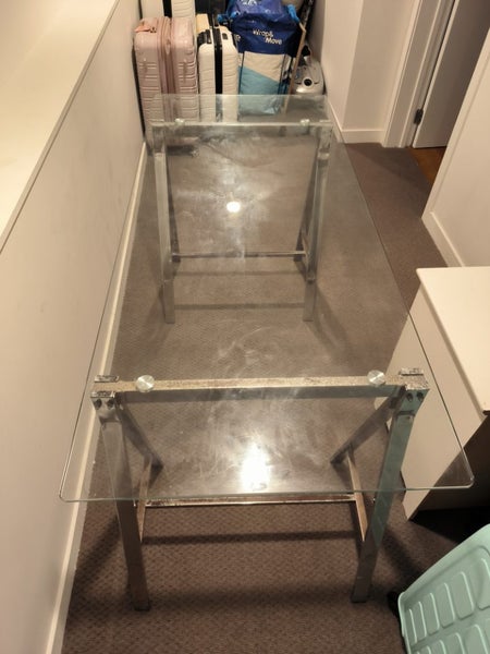 $1 Reserve desk table Carousel 1