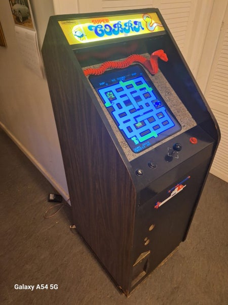 Super Cobra Carousel 1