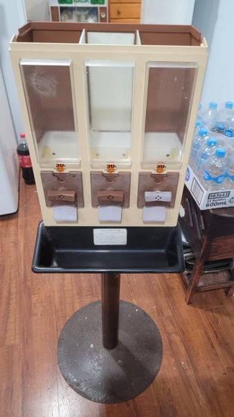 3 head easy vend lolly machine Carousel 1