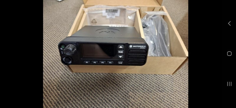 NEW MOTOROLA DM4600E UHF Carousel 1