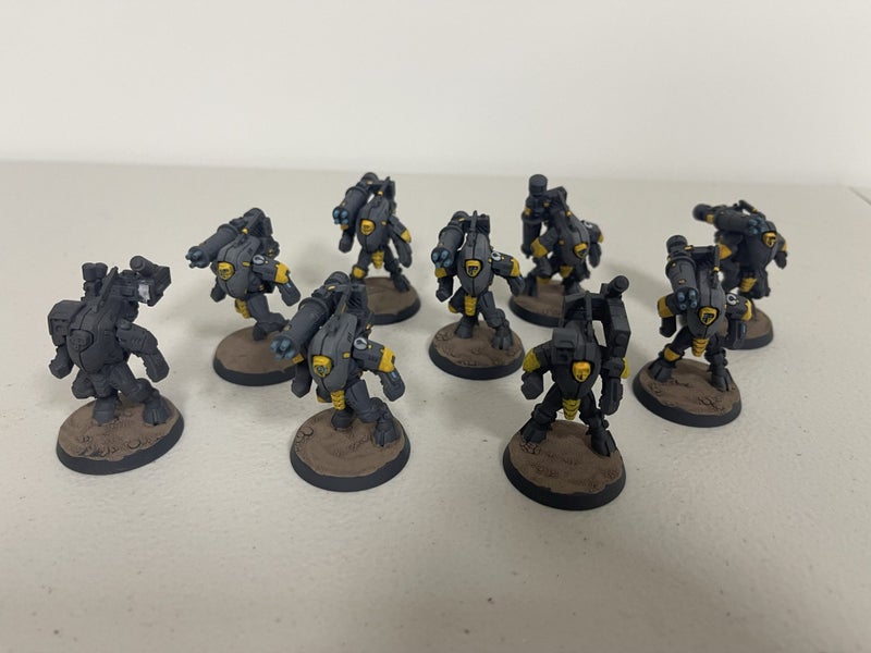 9x Tau Stealth Suits Warhammer 40000 Carousel 1