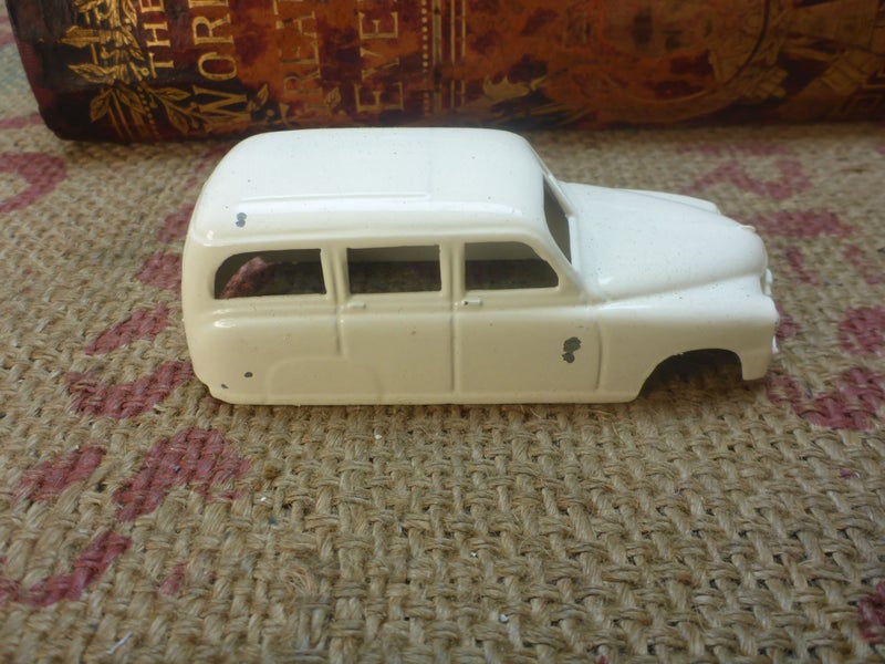 Stunning Old Vintage NZ Toy Micro Models Vanguard Estate Die Cast New Zealand Carousel 1
