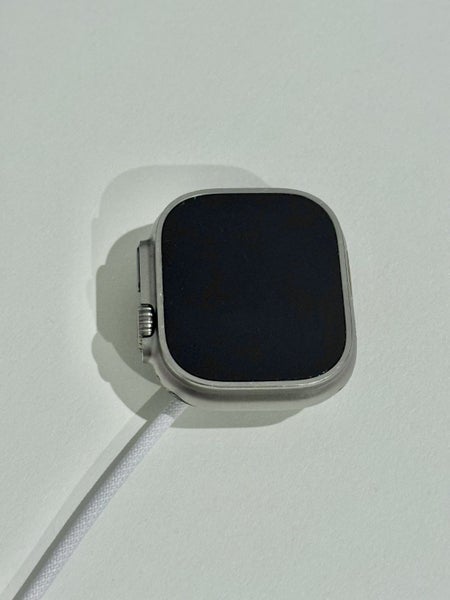 Apple Watch Ultra1 Carousel 1