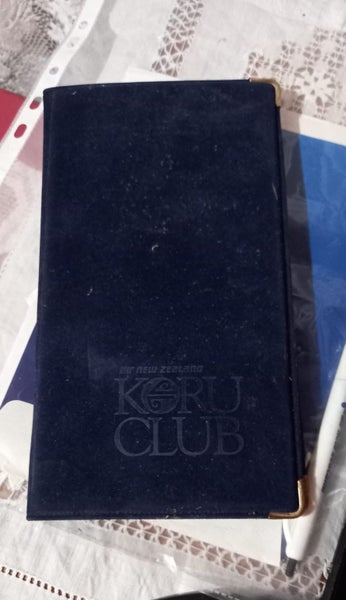 Vtge Air New Zealand 'Koru Club' Application Pack and the Notepad Folder + Pen Carousel 2