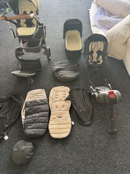 Edwards & Co Oscar Essentials Buggy Bundle plus more Carousel 1