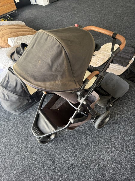 Edwards & Co Oscar Essentials Buggy Bundle plus more Carousel 6