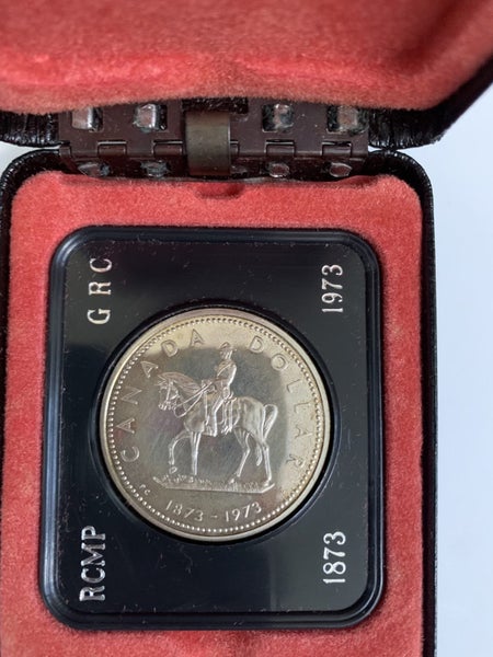 1973 Canada RCMP Royal Canadian Mounted Force Silver Dollar Coin. Mint UNC Carousel 1