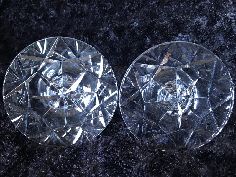 Elegant pair of crystal candle holders 247/7 Carousel 3