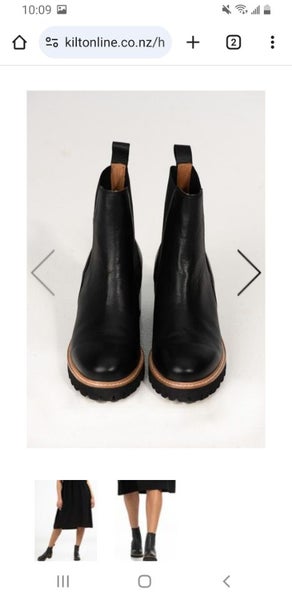 Kilt- Holly boot size 38 Carousel 1
